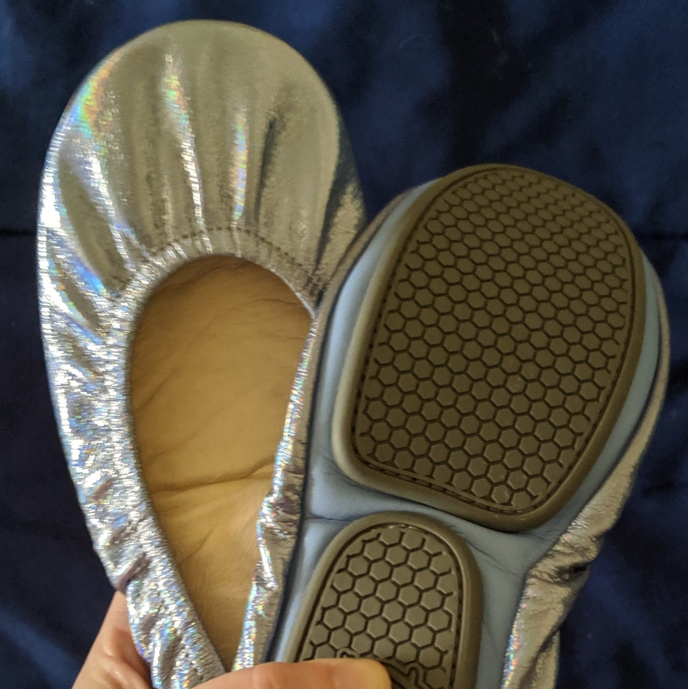 Ice Blue Rainbow Storehouse Flats